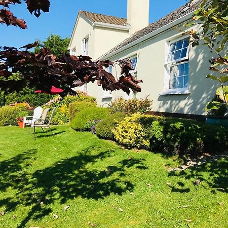 Hillcrest Farmhouse Bed & Breakfast Boyhollagh エクステリア 写真